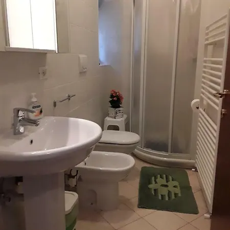 Il Borgo Vicino Al Castello Con Parcheggio Affittacamere *